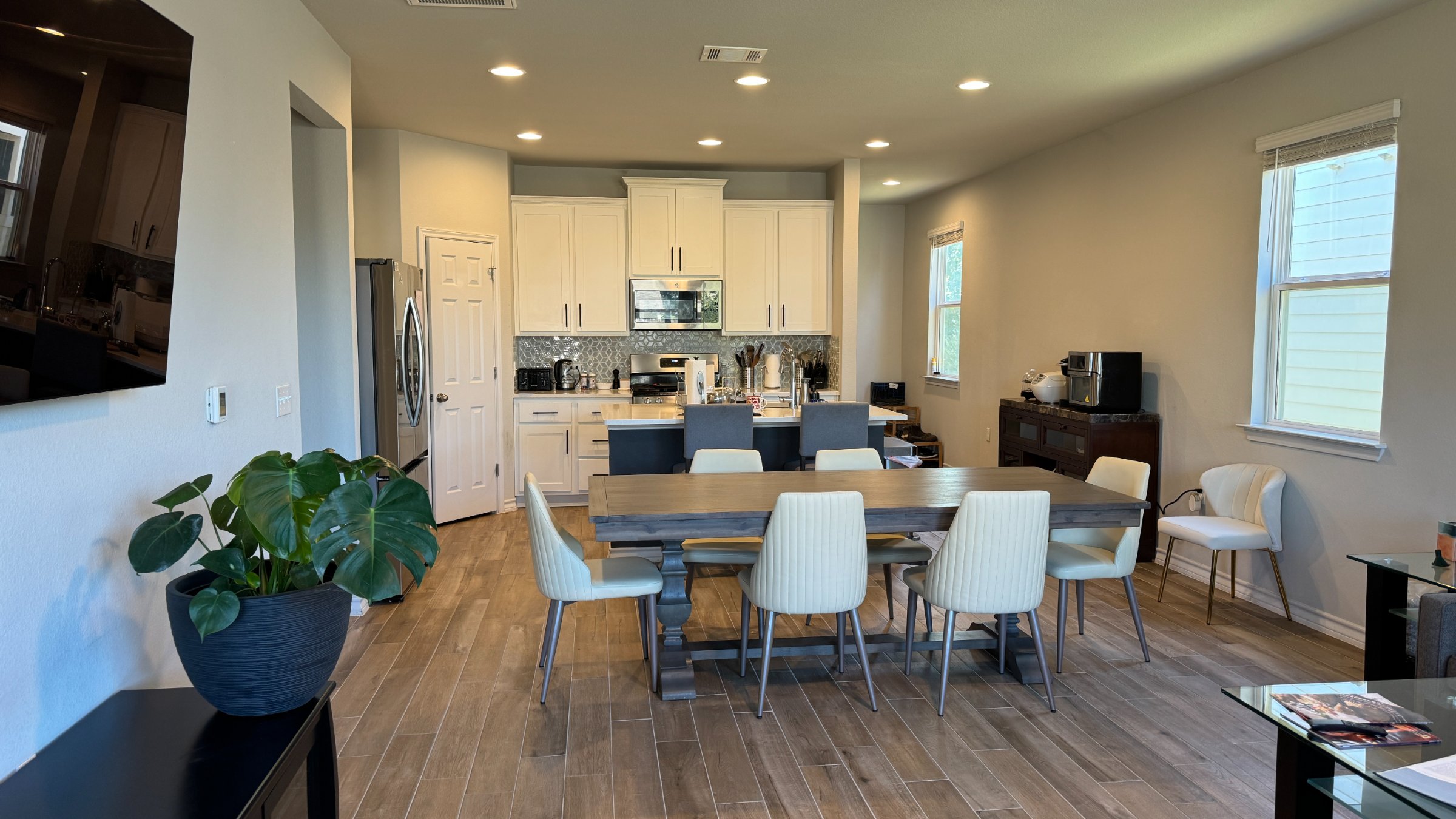 1606 Denesa Dr Common Area 5