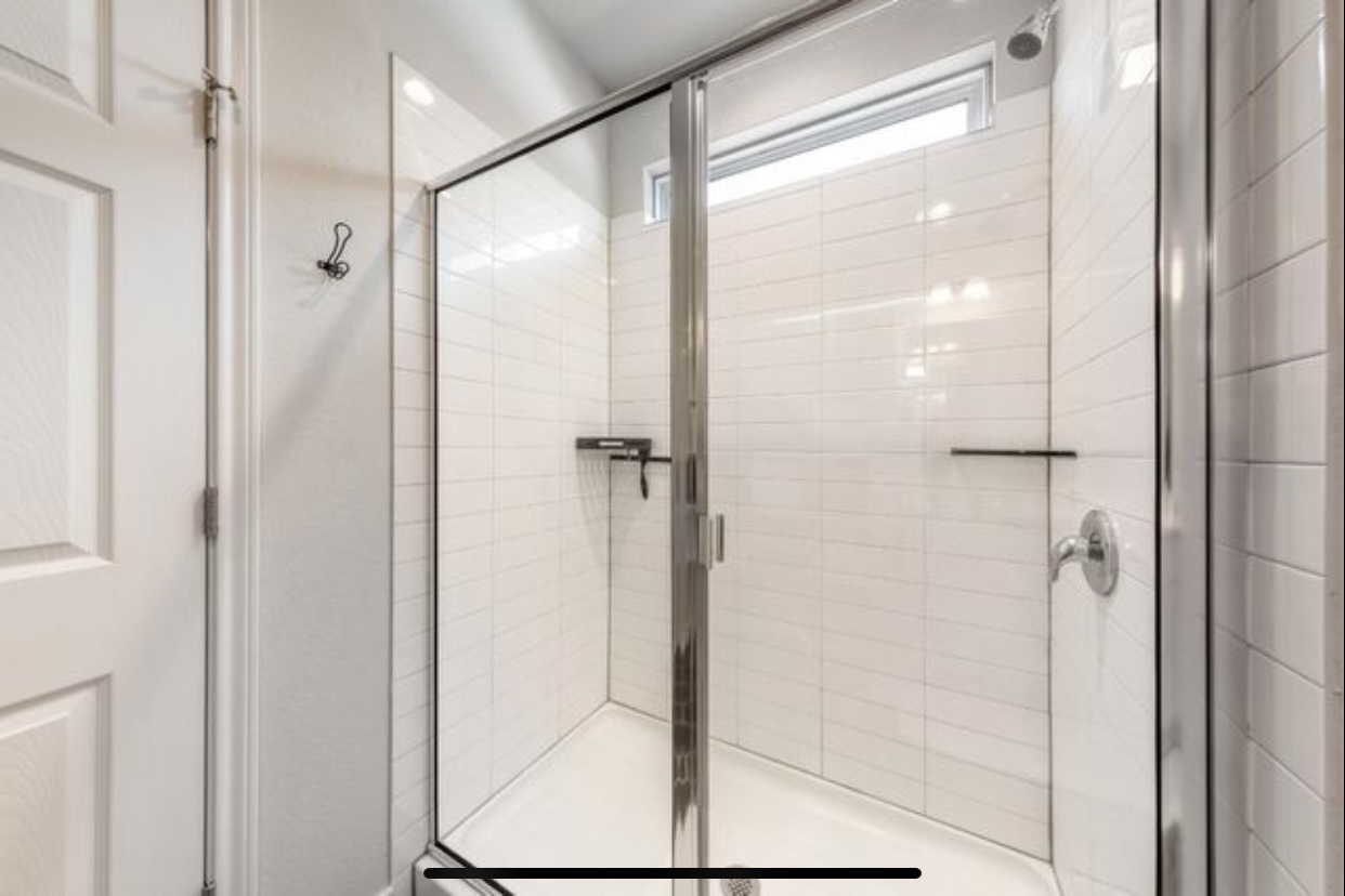 1606 Denesa Dr Bedrooms & Bathrooms 8