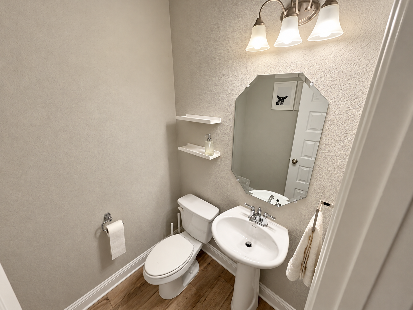 16817 Adoro Dr Bedrooms & Bathrooms 9