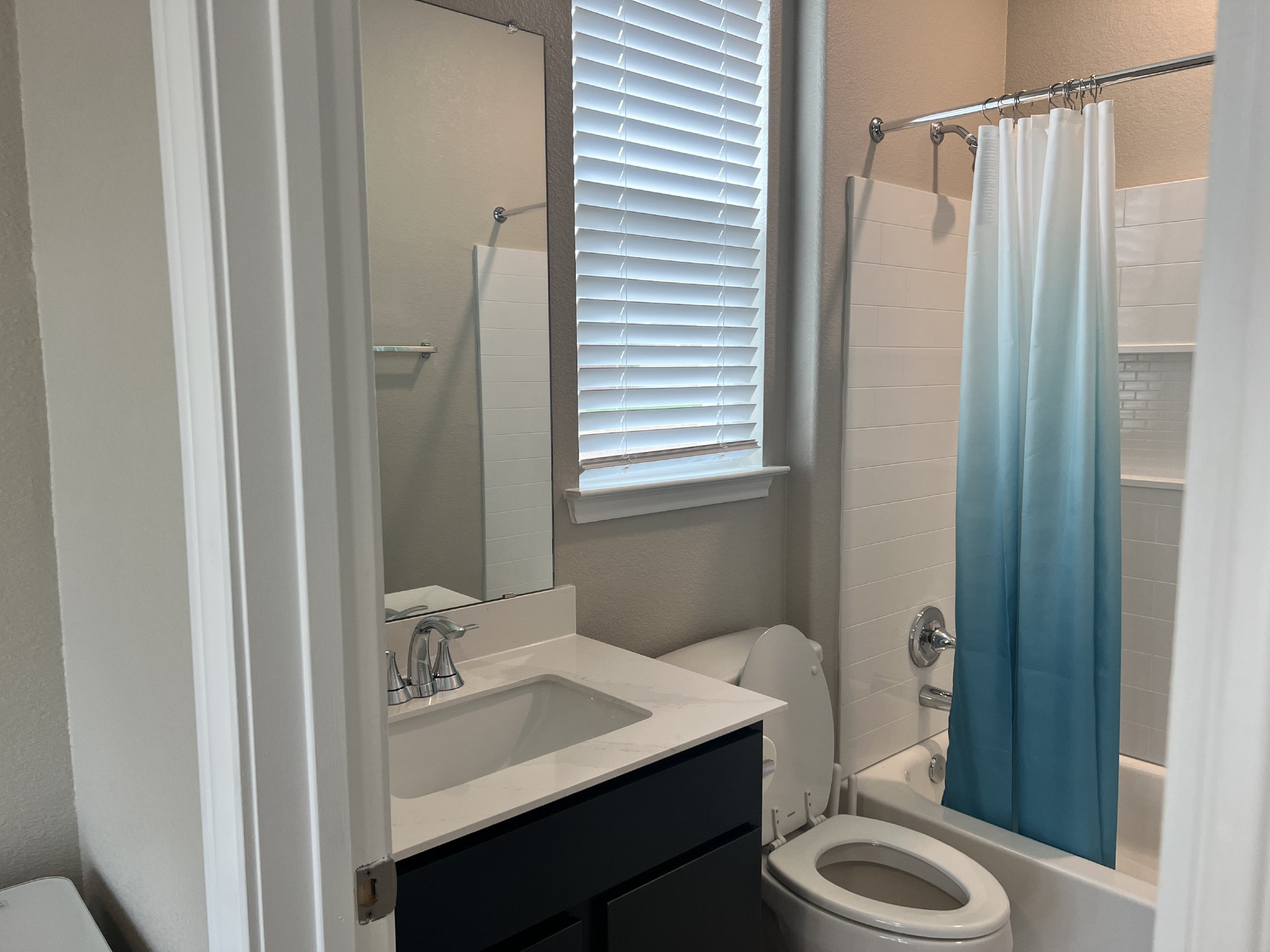 4600 Colmar Dr Bedrooms & Bathrooms 5