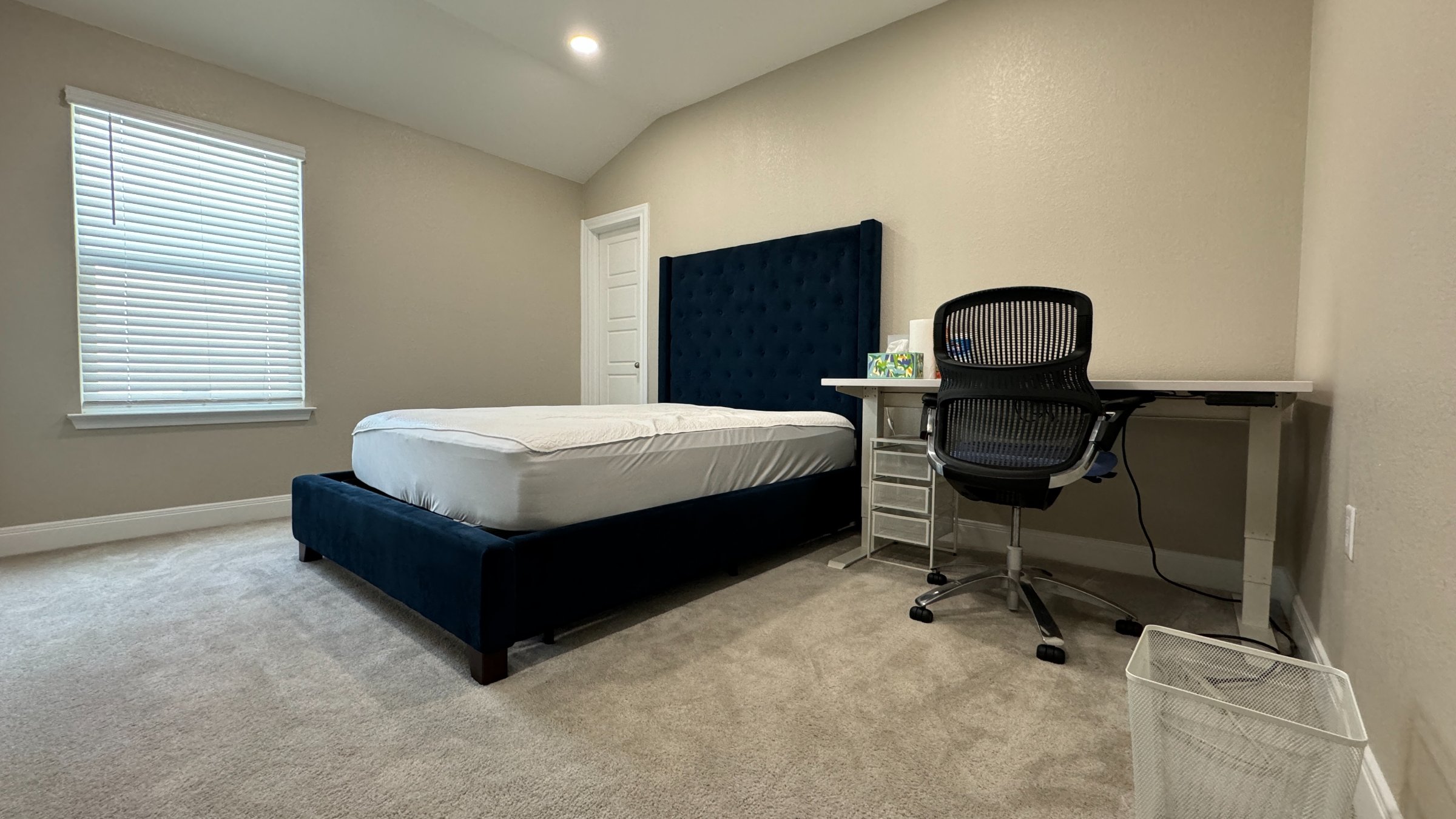4600 Colmar Dr Bedrooms & Bathrooms 2