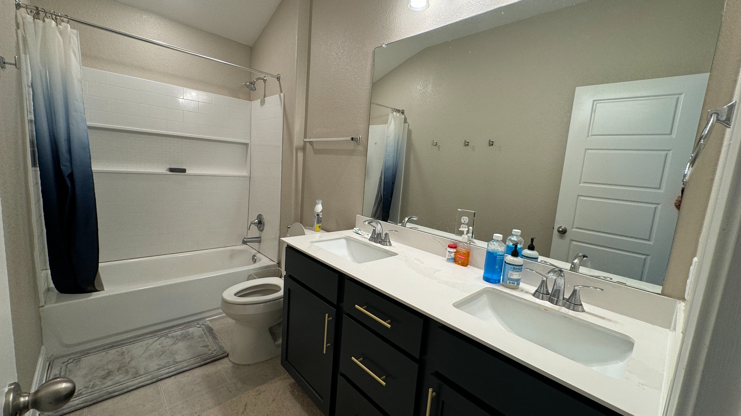 4600 Colmar Dr Bedrooms & Bathrooms 6